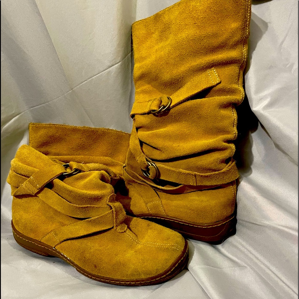 Light Brown Suede Boots